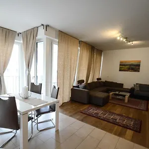 Appartamento - High-quality In The Heart Of 3 Stoccarda